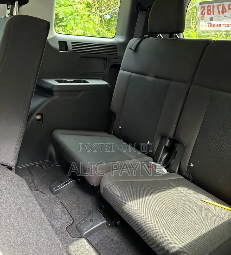 Hyundai Santa Fe SE AWD 2025 Gray