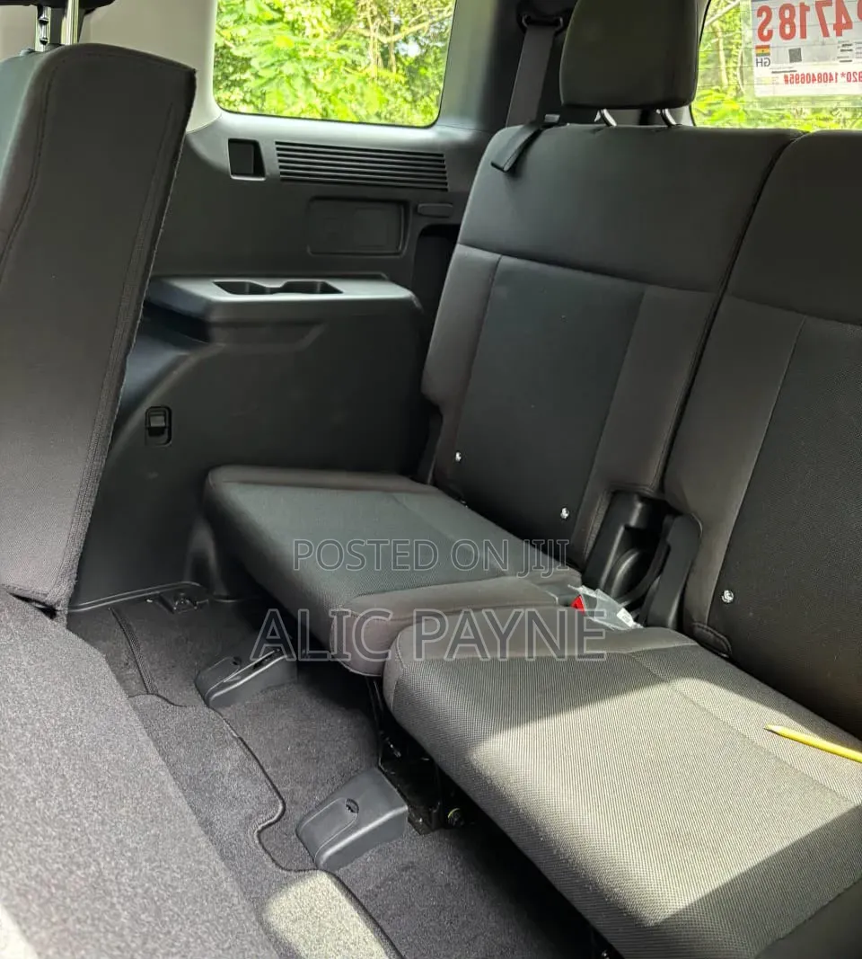 Hyundai Santa Fe SE AWD 2025 Gray