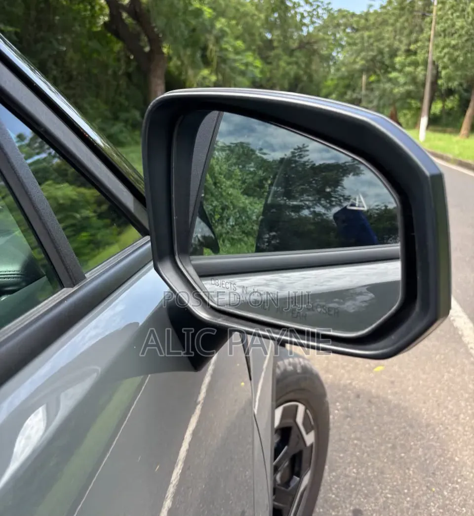 Hyundai Santa Fe SE AWD 2025 Gray