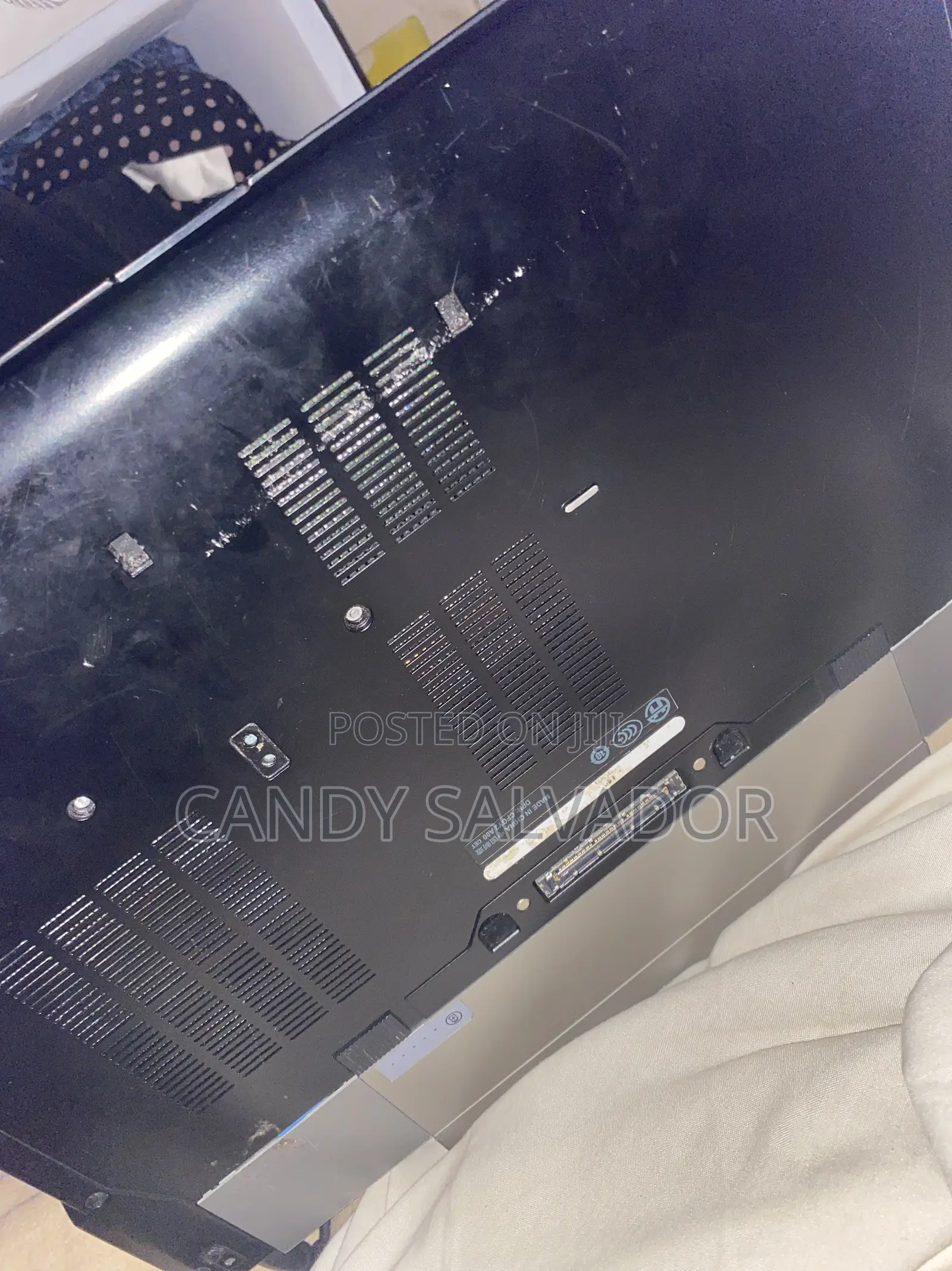 Laptop Dell Latitude 7400 2GB Intel Core i5 SSHD+SSD 32GB