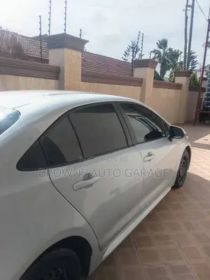 Toyota Corolla 2023 Silver