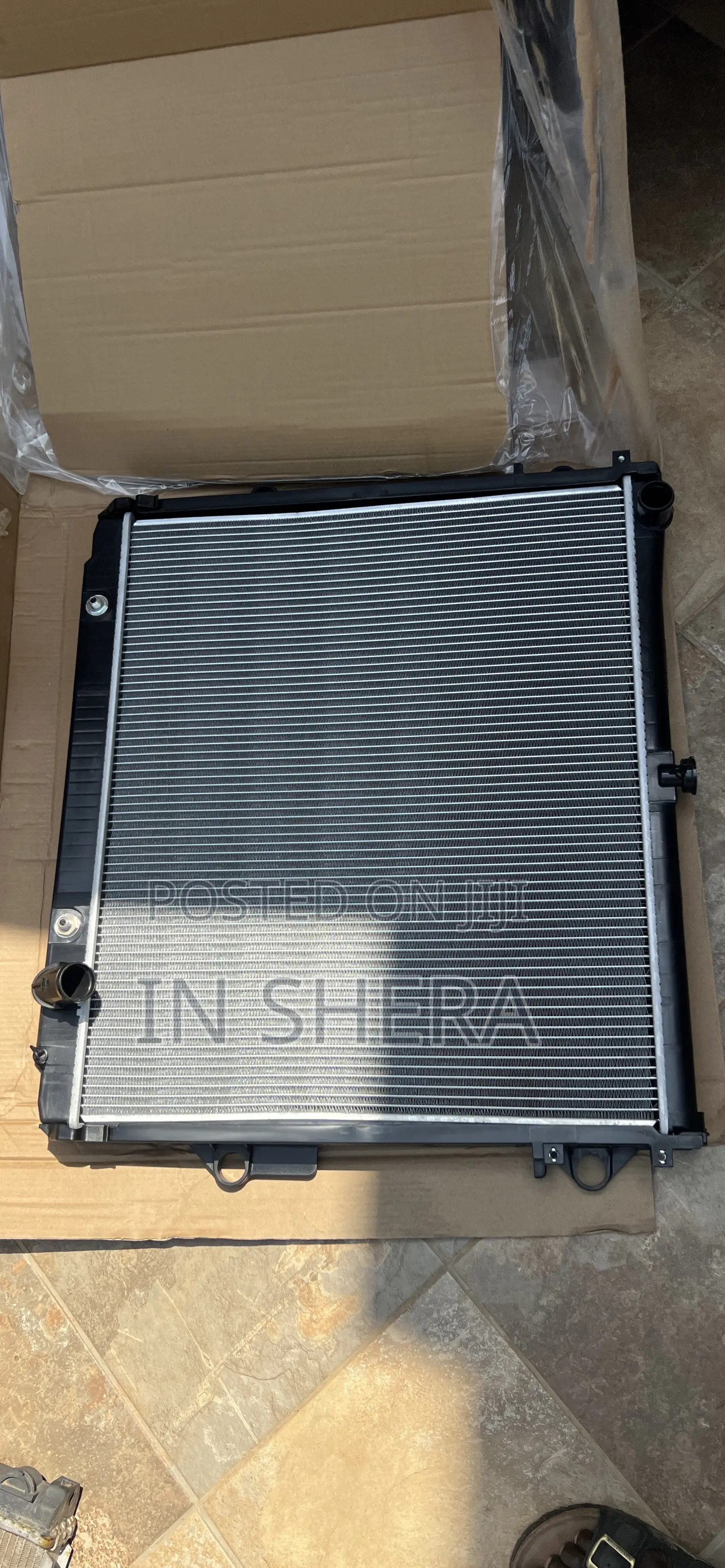 Toyota Hilux/Vigo 2008,2009 to 2014 Radiator/Water Tank