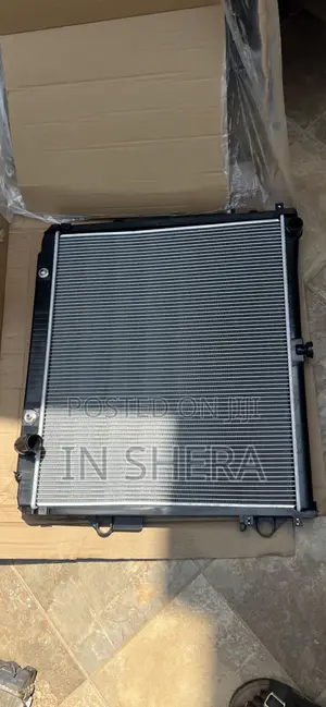 Toyota Hilux/Vigo 2008,2009 to 2014 Radiator/Water Tank