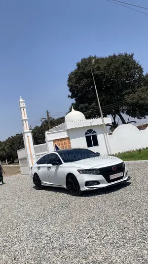 Honda Accord 2018 White