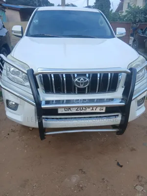 Toyota Land Cruiser Prado 2019 White