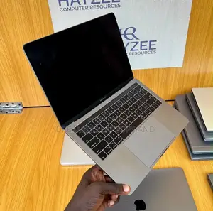 Laptop Apple MacBook Pro 2016 8GB Intel Core i5 SSD 256GB
