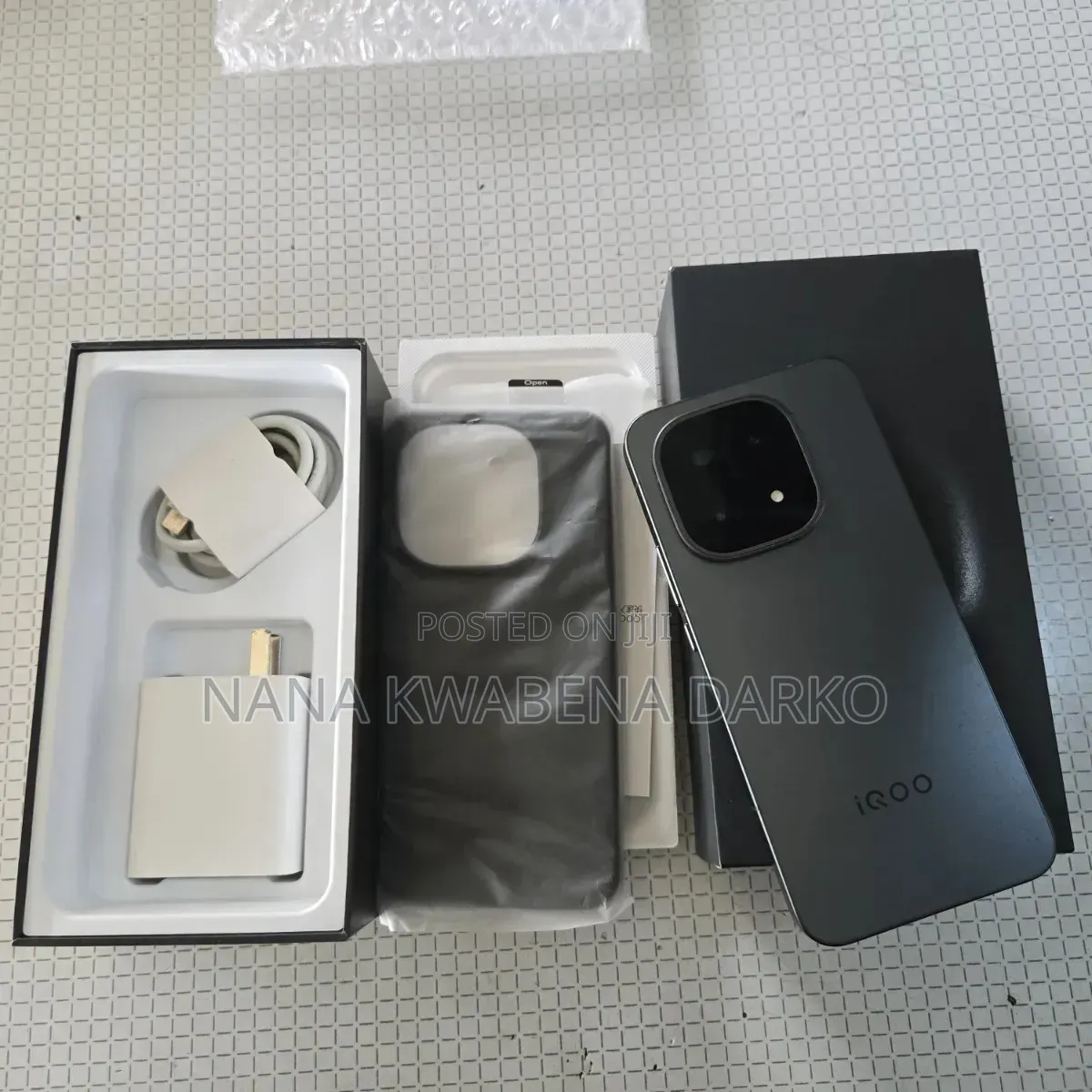 Vivo iQOO 15 256 GB Black