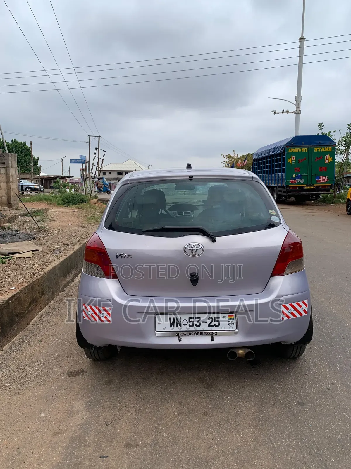 Toyota Vitz 1.3 FWD 5dr 2010 Silver