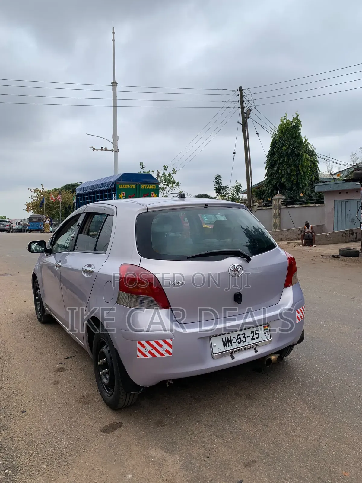 Toyota Vitz 1.3 FWD 5dr 2010 Silver