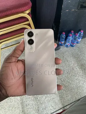 Vivo Y04 64 GB Bronze