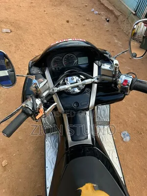 Yamaha Majesty 2023 Black