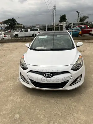Hyundai Elantra Limited 4dr Sedan (1.8L 4cyl 6A) 2015 White
