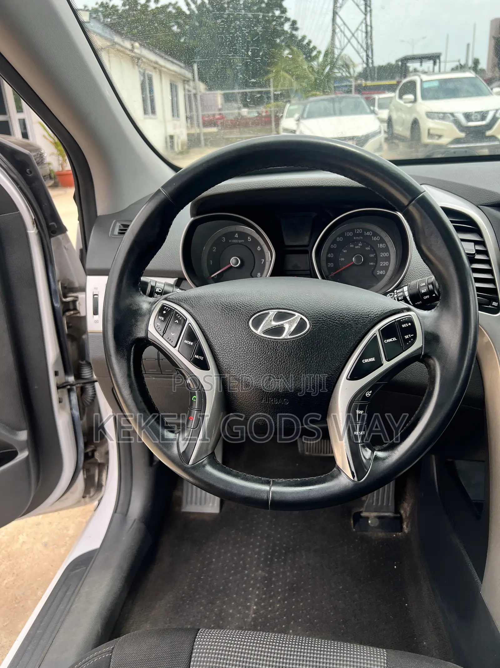 Hyundai Elantra Limited 4dr Sedan (1.8L 4cyl 6A) 2015 White