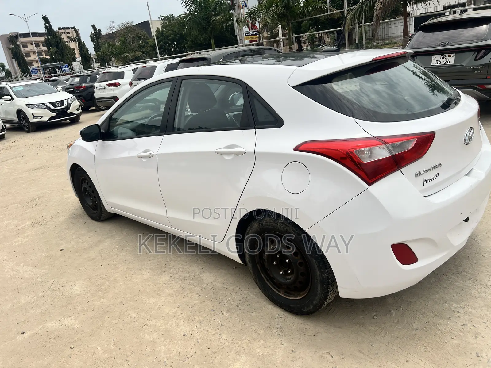 Hyundai Elantra Limited 4dr Sedan (1.8L 4cyl 6A) 2015 White