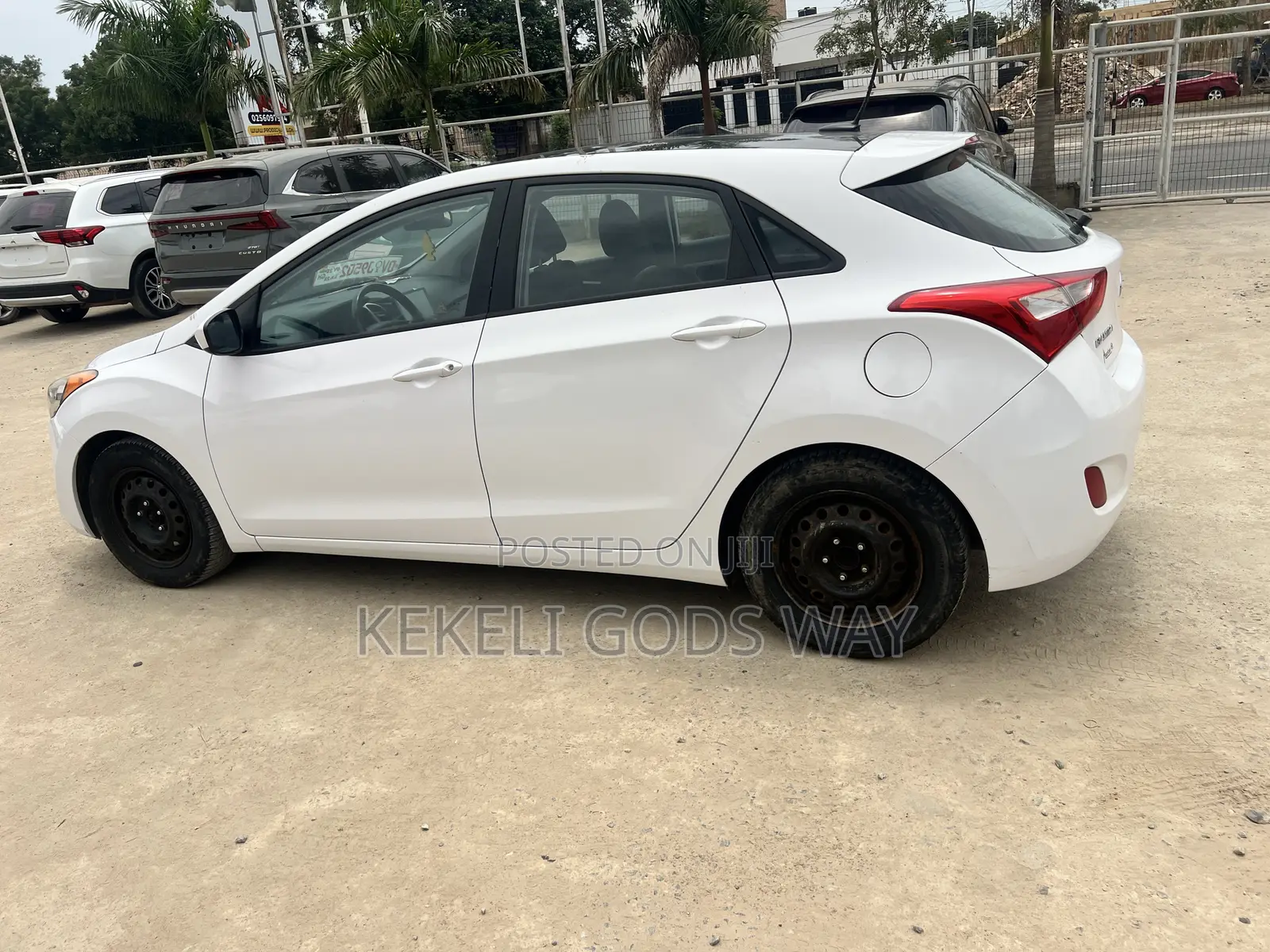 Hyundai Elantra Limited 4dr Sedan (1.8L 4cyl 6A) 2015 White