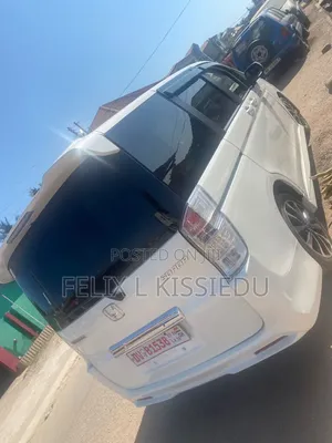 Honda Stepwgn 2012 White
