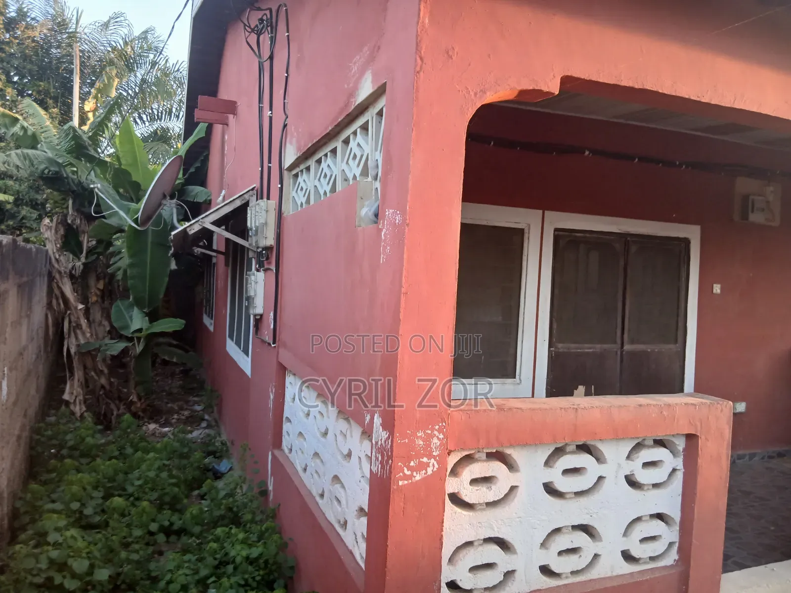 5bdrm Apartment in Mr. & Mrs.Cyril &, Ngleshie Amanfro for sale