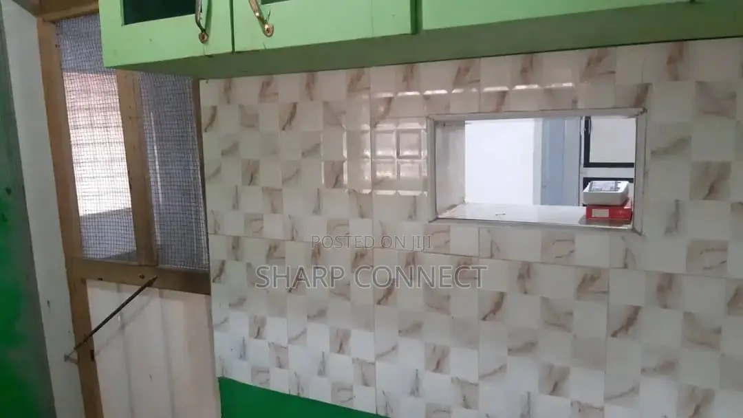 1bdrm Apartment in Madina, Zongo Junction for rent