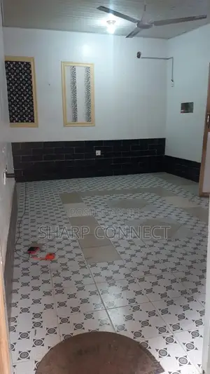 1bdrm Apartment in Madina, Zongo Junction for rent
