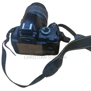 Nikon D3000