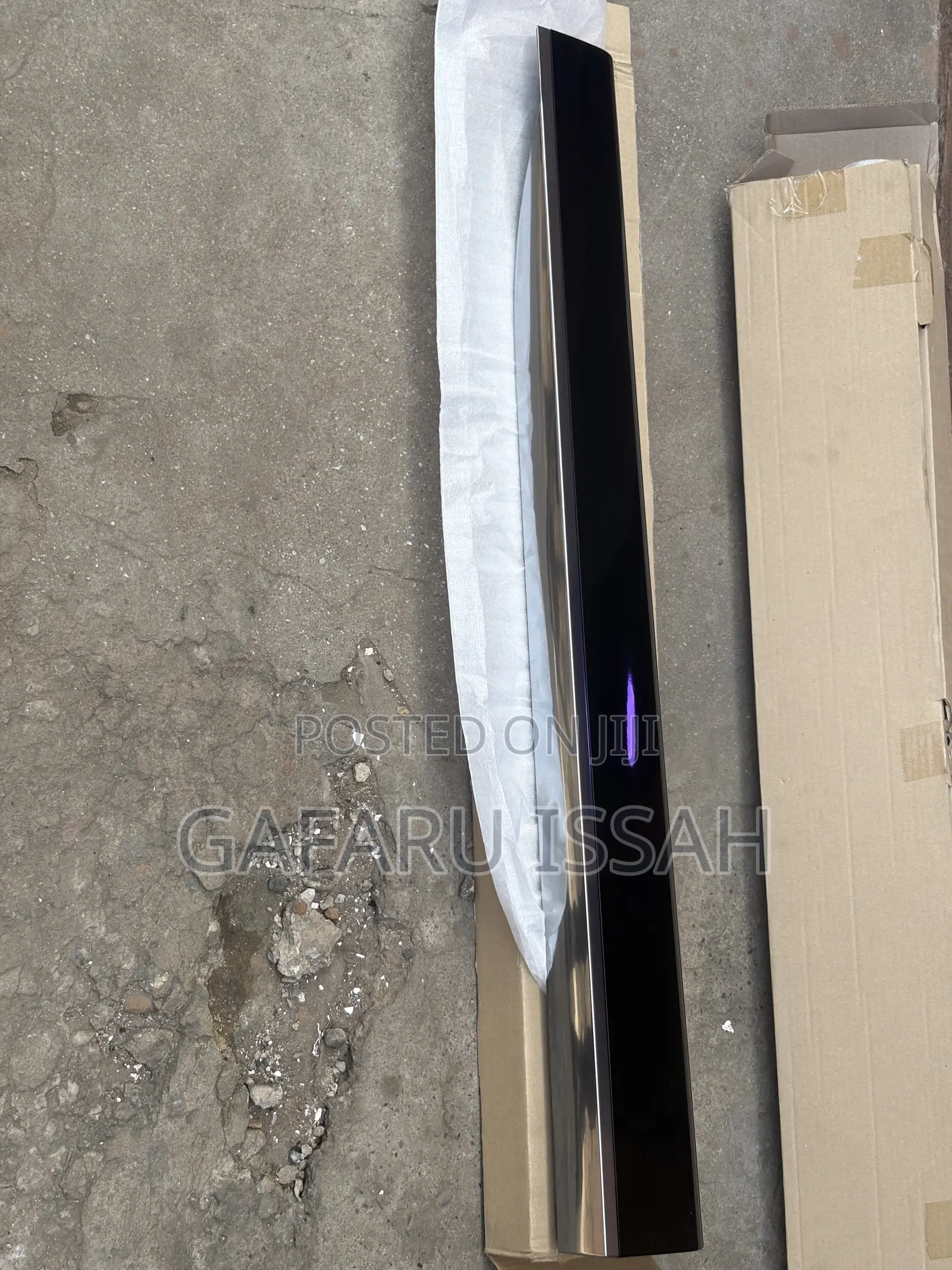 Hyundai Pallaside 2018- Font Door Moulding