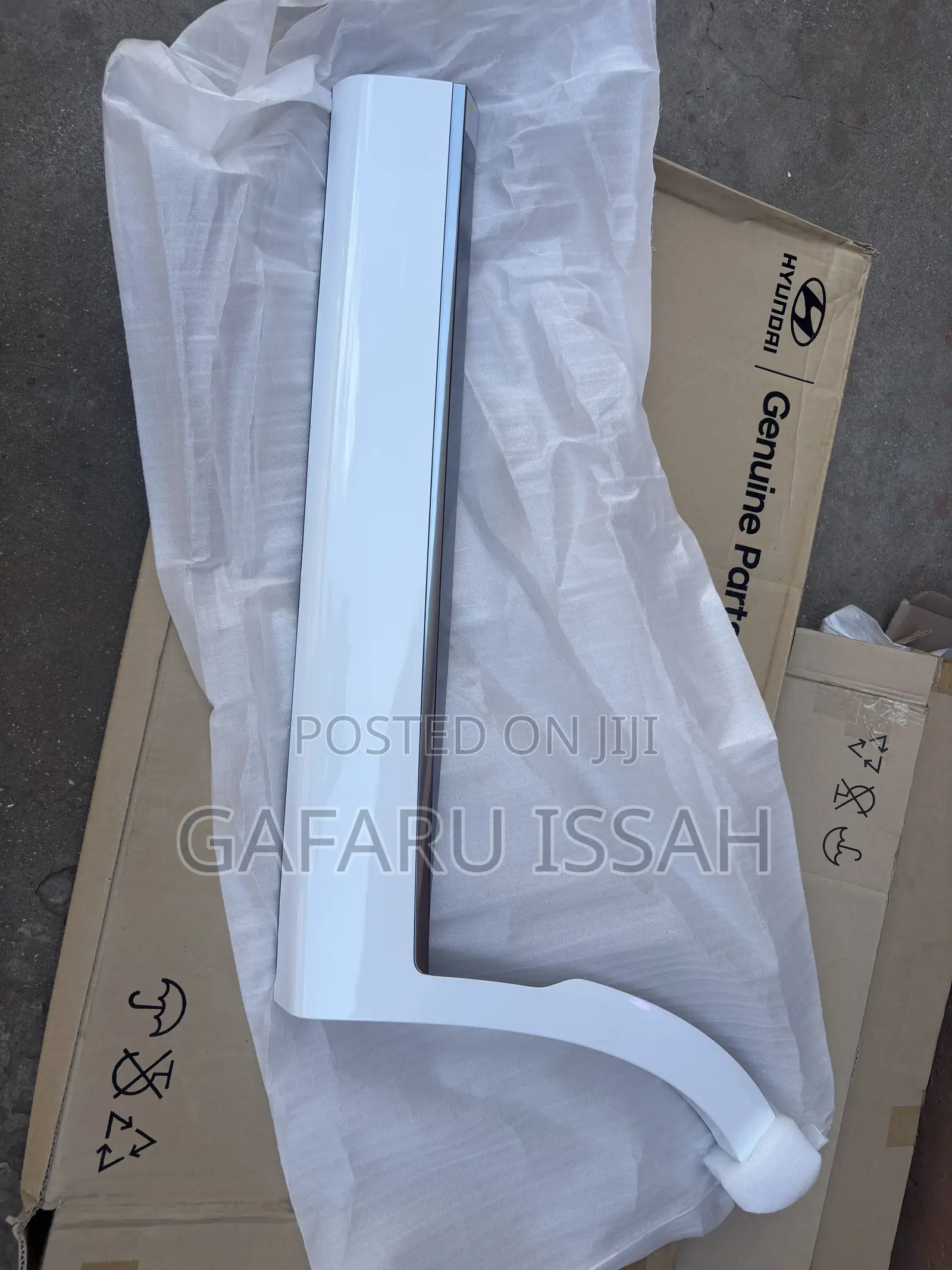 Hyundai Pallaside 2018- Back Door Moulding