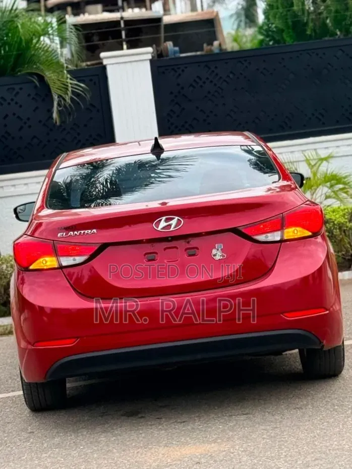 Hyundai Elantra 2016 Red
