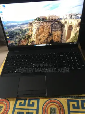Laptop Dell Latitude 5501 8GB Intel Core i5 SSD 256GB