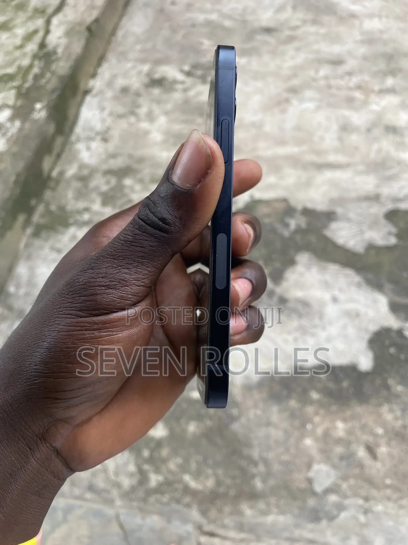 Apple iPhone 12 64 GB Black