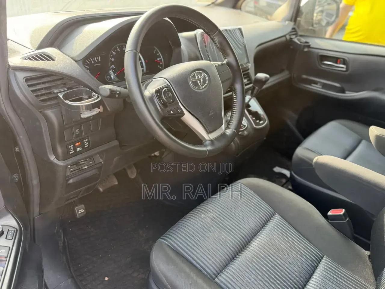 Toyota Voxy V 4WD 8-Seater 2015 Black