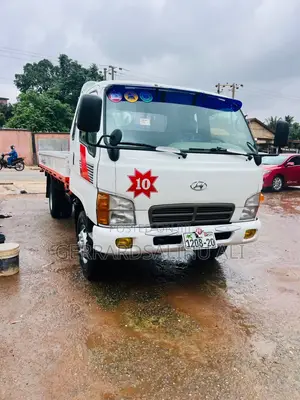 Hyundai Mighty Two