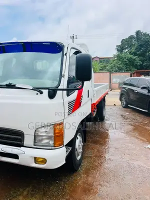 Hyundai Mighty Two