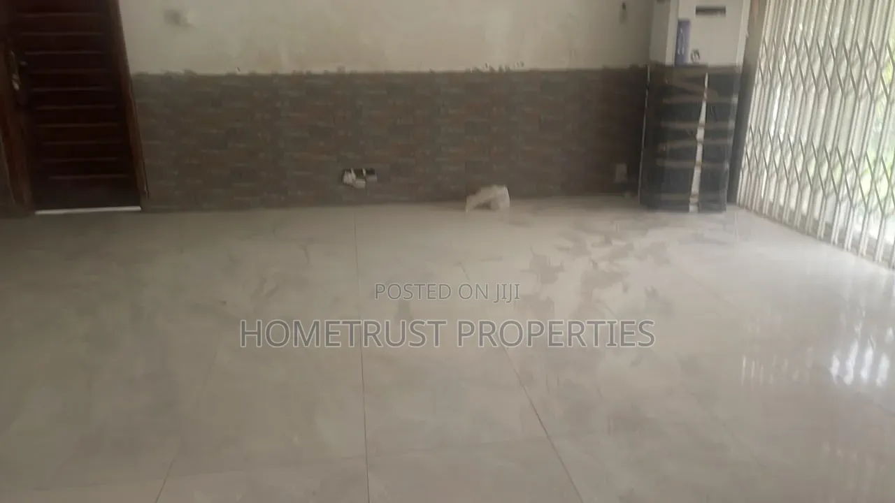 7bdrm Duplex in Kwabenya Acp for rent