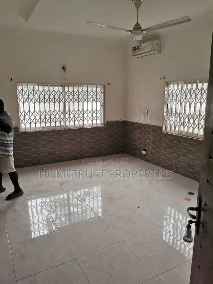 7bdrm Duplex in Kwabenya Acp for rent