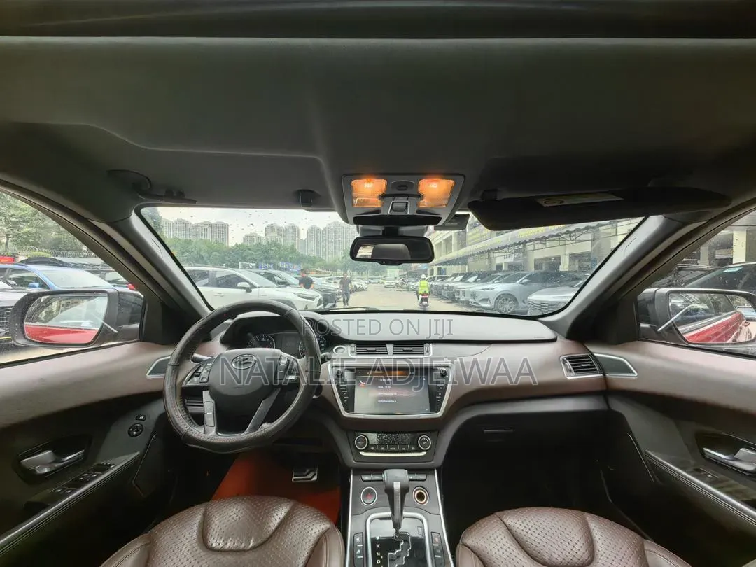 Car 2017 Red