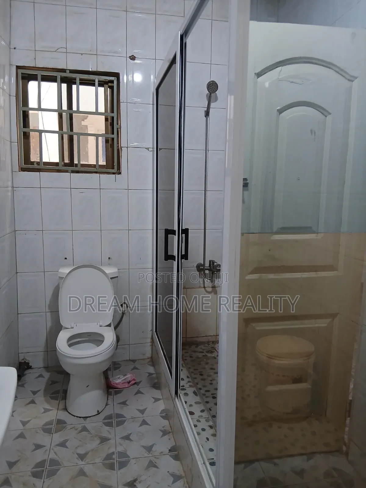 1bdrm Apartment in Holy Trinity Guest, Pillar 2 for rent