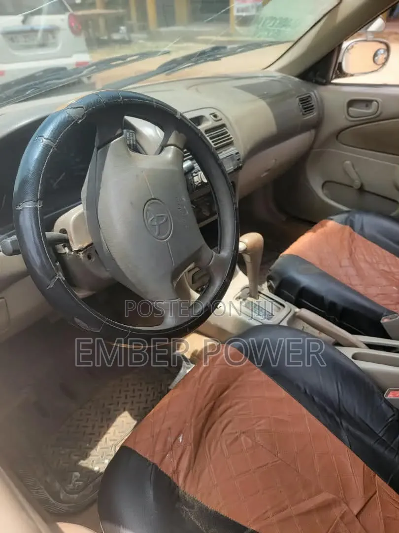 Toyota Corolla 2004 Silver