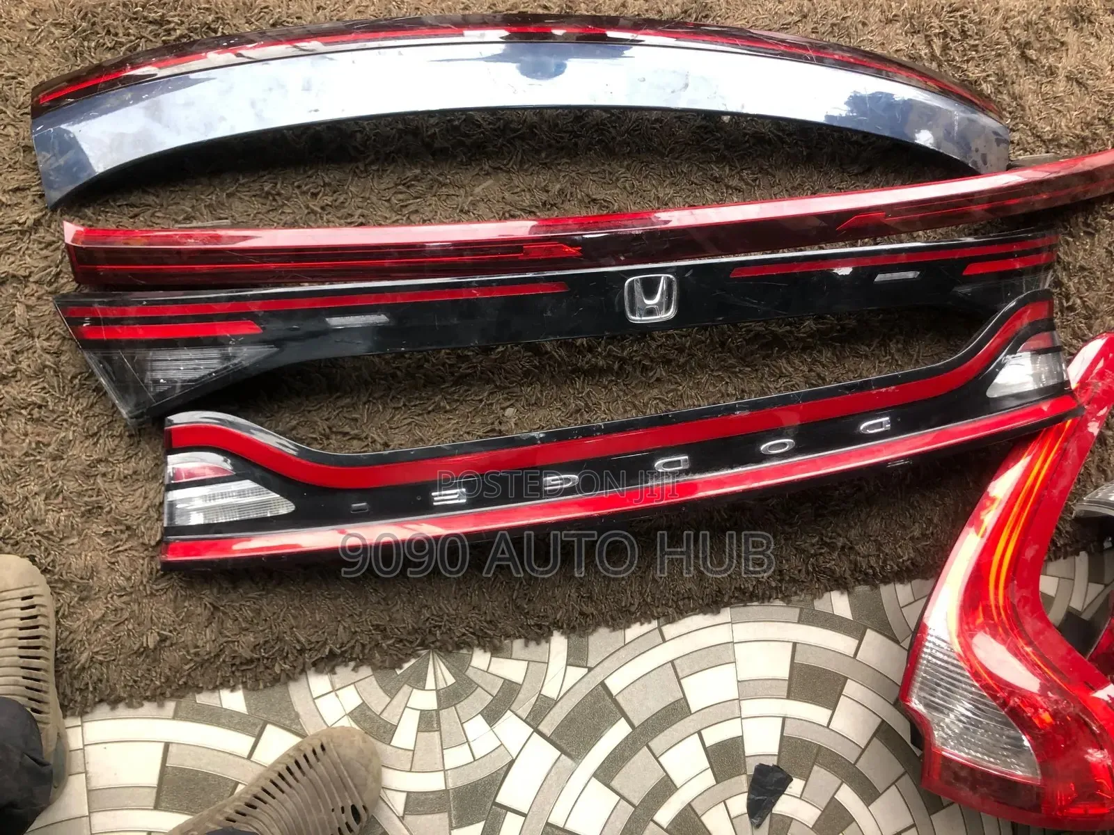Kia• Hyundai Elantra• Honda Accord• Dodge Charger 2015–2023 TrunkLight
