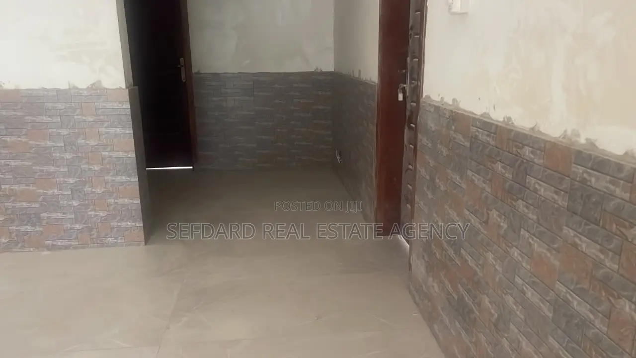 7bdrm House in Sefdard Properties, Kwabenya for rent