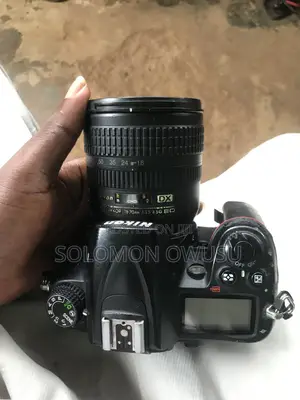 Nikon D7000 + 18-70mm Lens