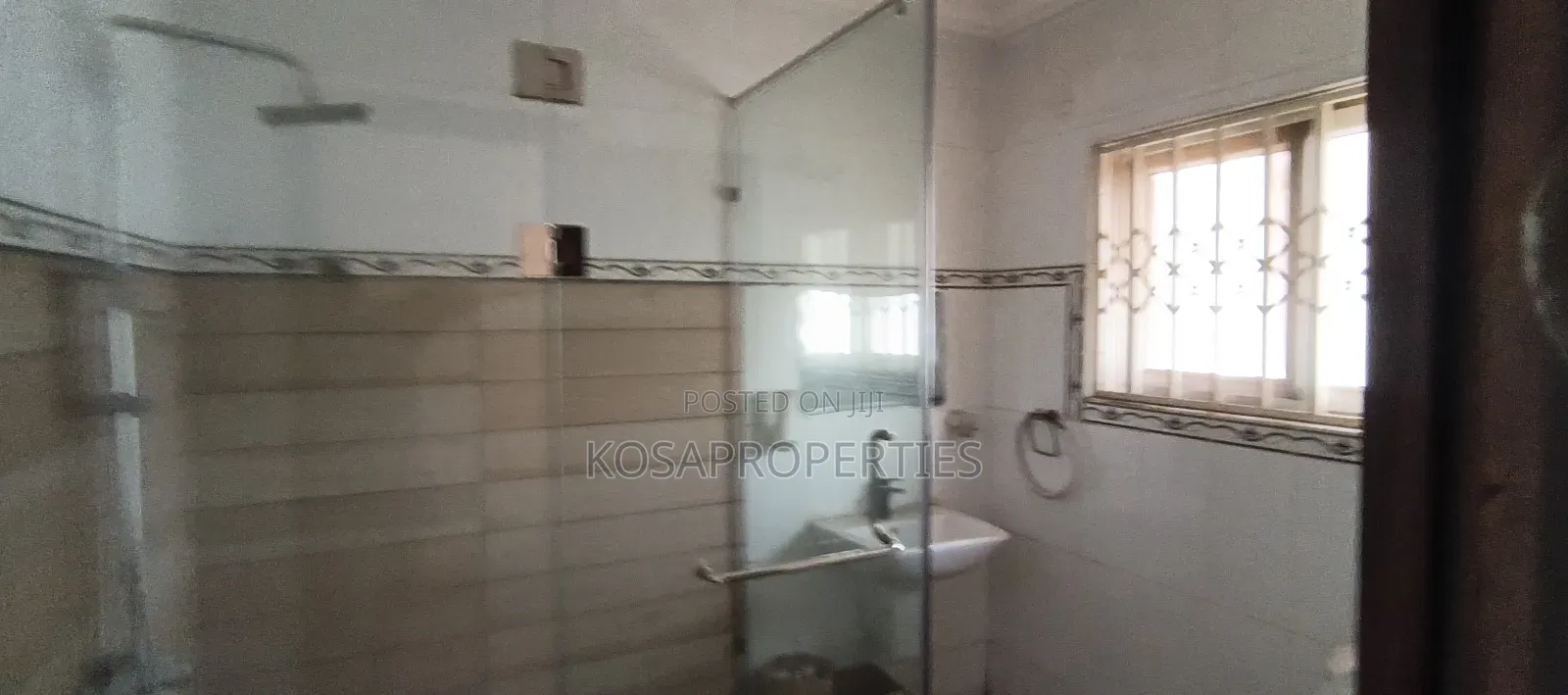 4bdrm House in Adjiringanor, Adjiriganor for rent