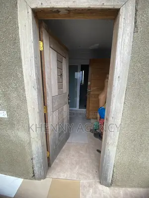 1bdrm Apartment in Kwashieman, Hongkong, Prince of Peace Area for rent