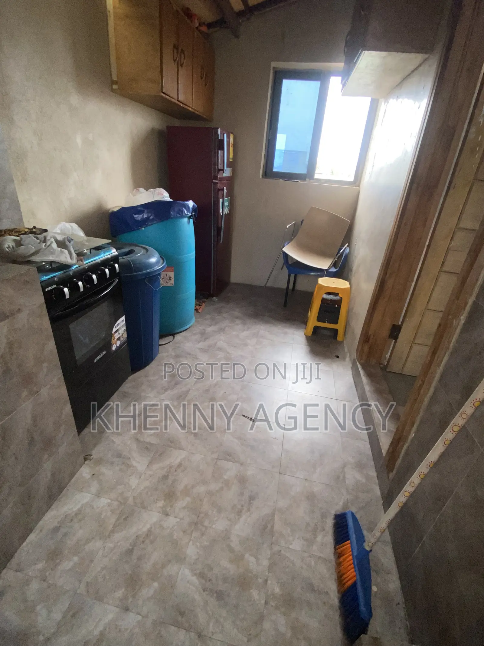 1bdrm Apartment in Kwashieman, Hongkong, Prince of Peace Area for rent