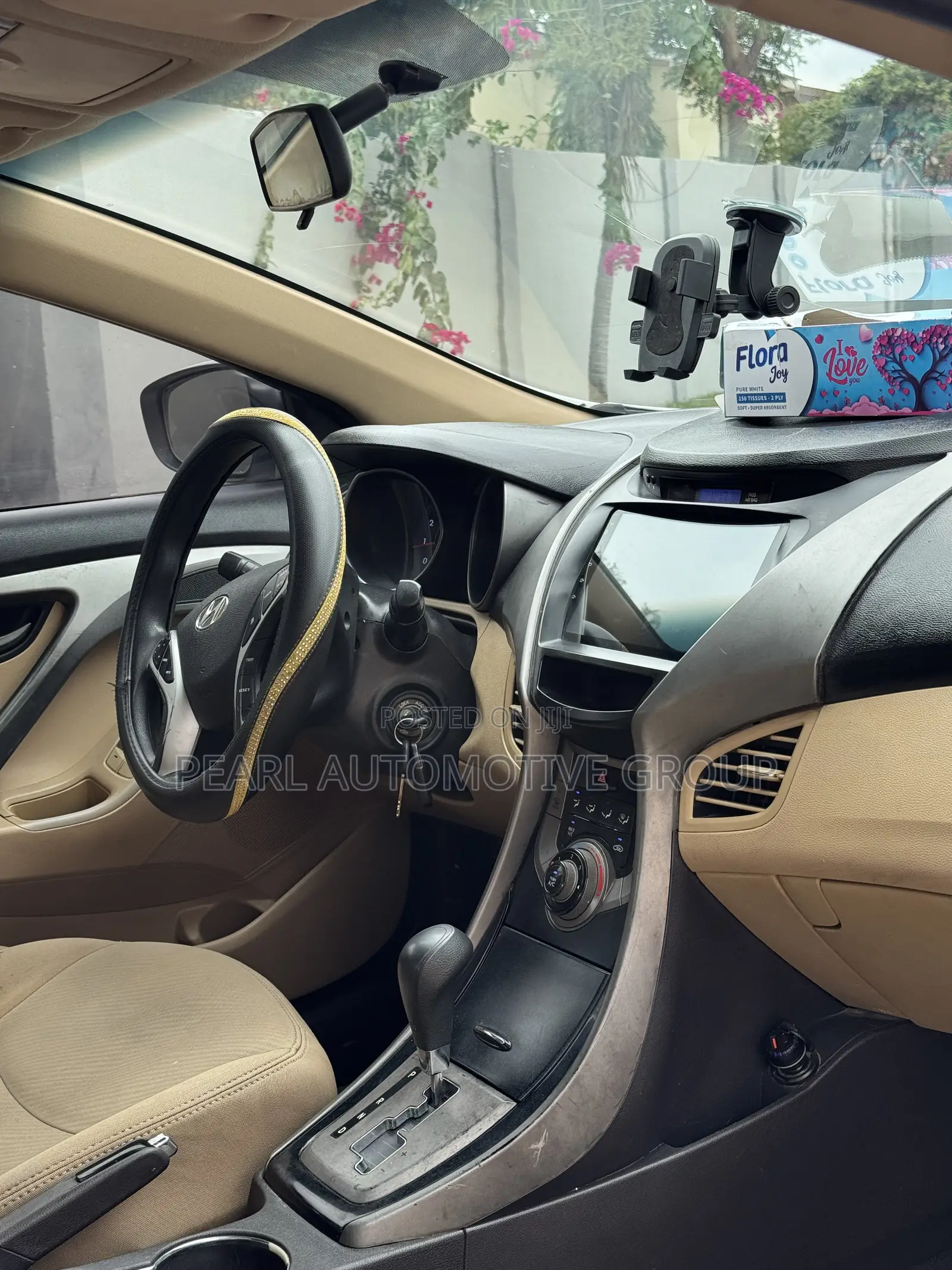 Hyundai Elantra 2013 White