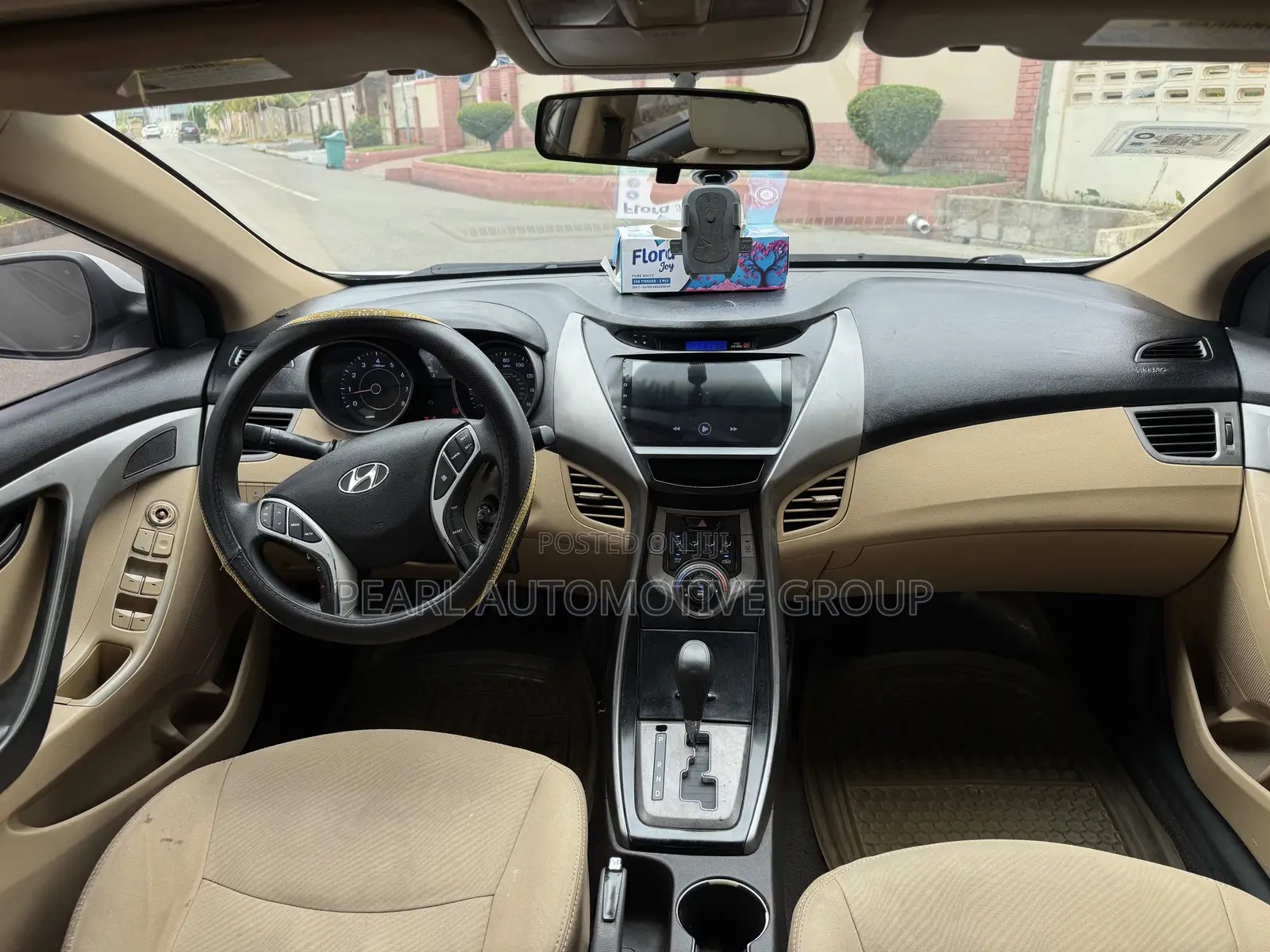 Hyundai Elantra 2013 White