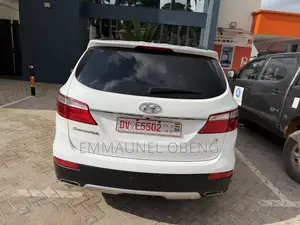 Hyundai Santa Fe 2017 White