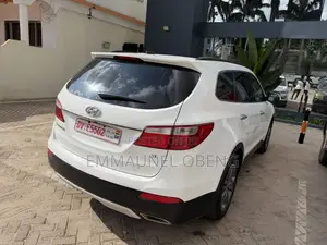 Hyundai Santa Fe 2017 White
