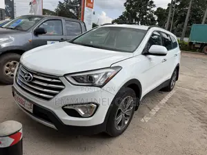 Hyundai Santa Fe 2017 White