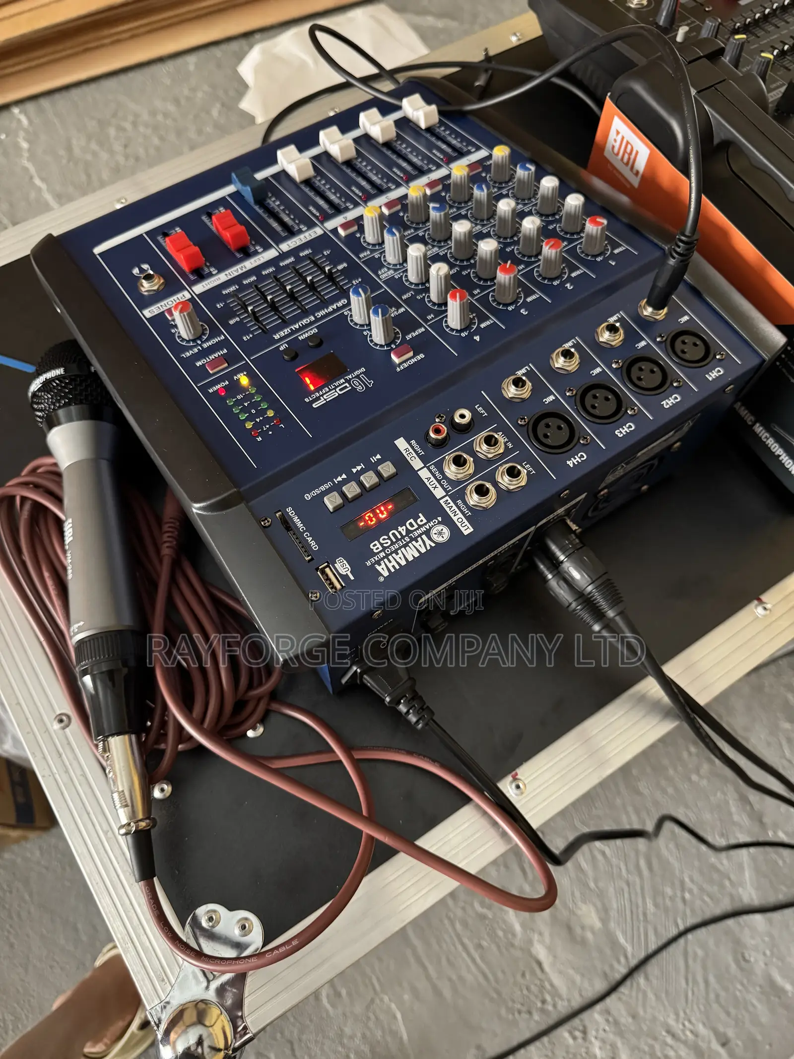 Yamaha 4-Way Mixer
