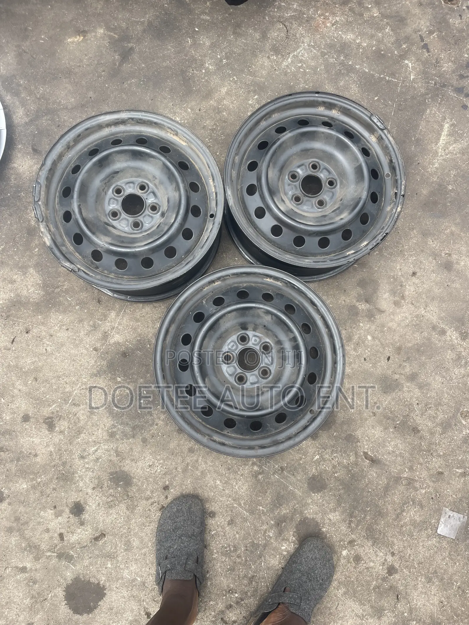 Metal Rim 16